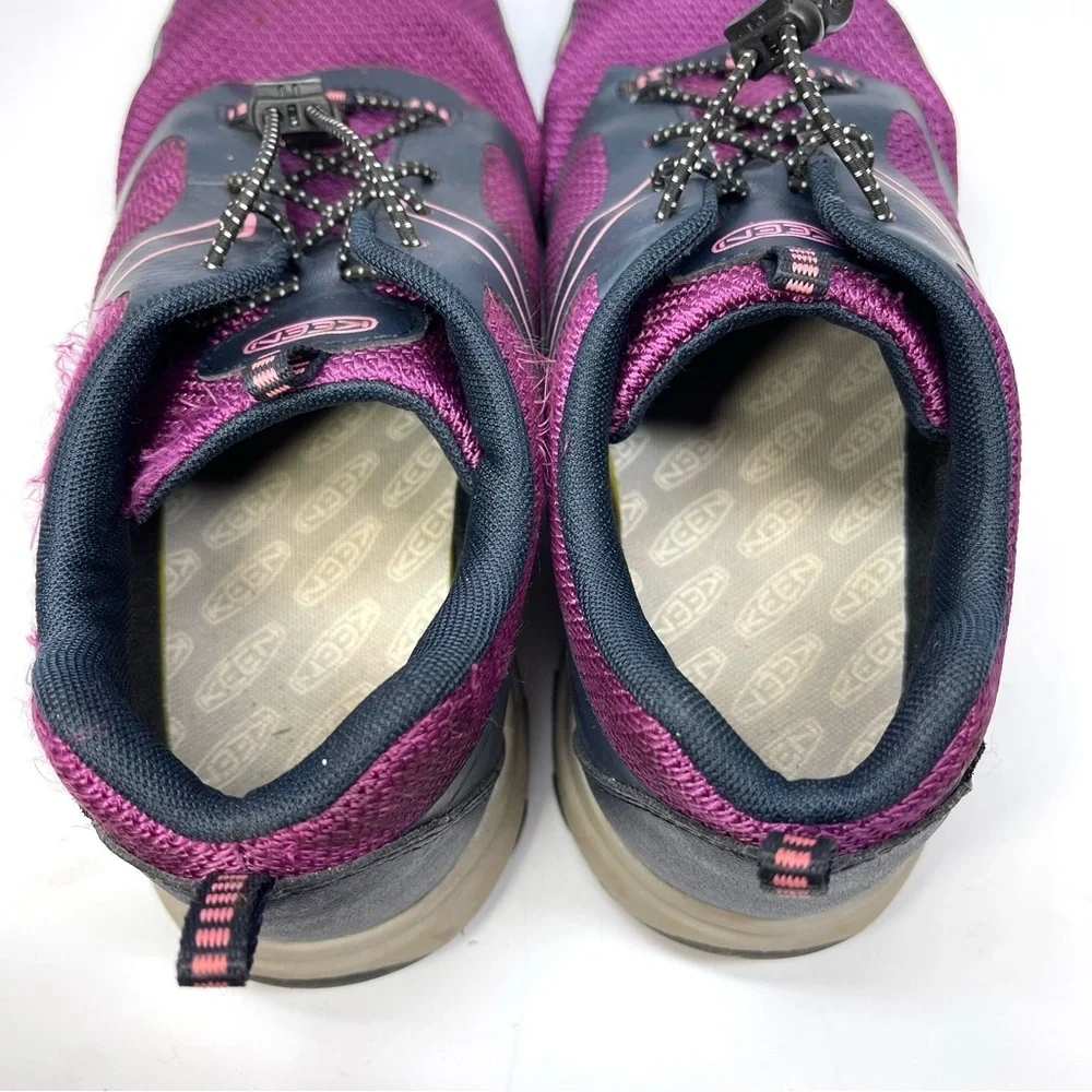 Keen Shoes Wanduro Waterproof‎ Hiking Shoe Size 7 Youth